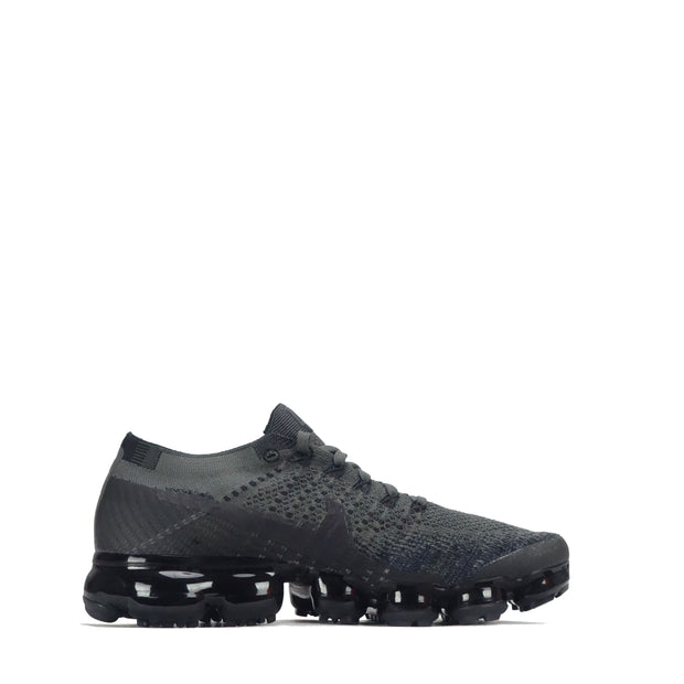 Nike Vapormax Flyknit Womens Trainers Grey/Black